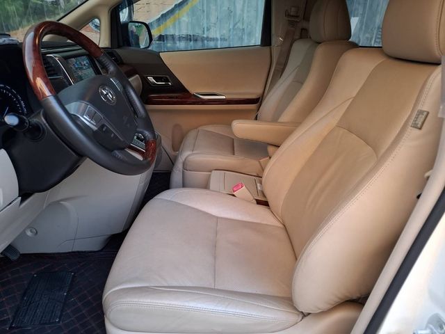 TOYOTA豐田 ALPHARD  第13張相片