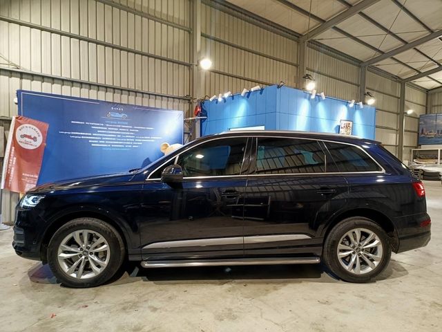 AUDI奧迪 Q7  第2張相片