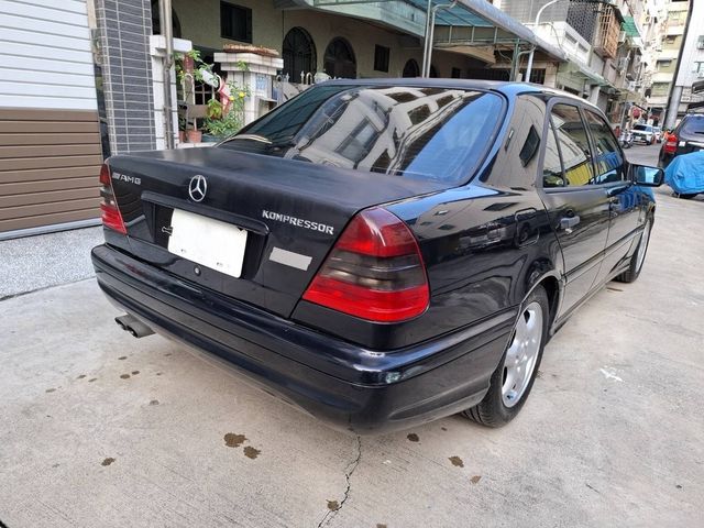 M-BENZ賓士 C230  第2張相片