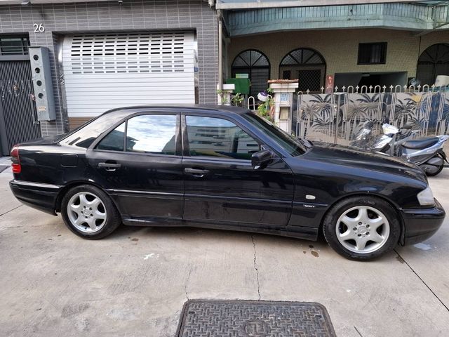 M-BENZ賓士 C230  第6張相片