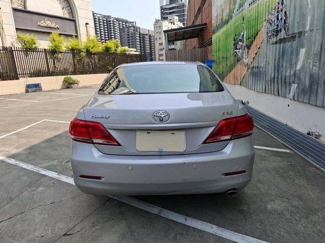 TOYOTA豐田 CAMRY  第4張相片