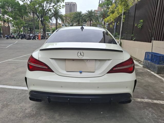 M-BENZ賓士 CLA250  第4張相片