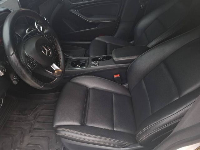 M-BENZ賓士 CLA250  第8張相片