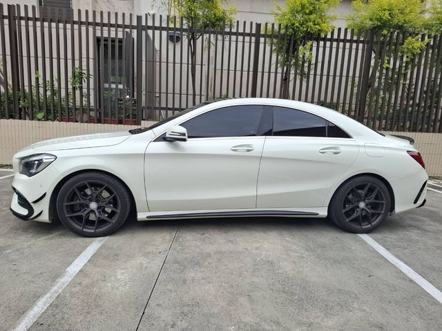 M-BENZ賓士 CLA250  第10張相片