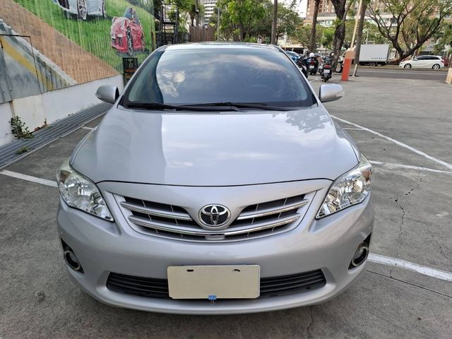 TOYOTA豐田 ALTIS  第3張相片