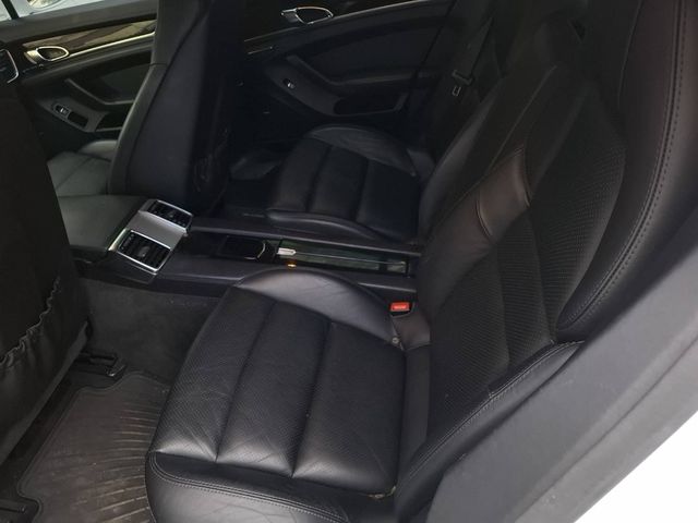 PORSCHE保時捷 PANAMERA  第9張相片