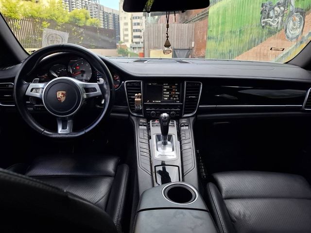 PORSCHE保時捷 PANAMERA  第10張相片
