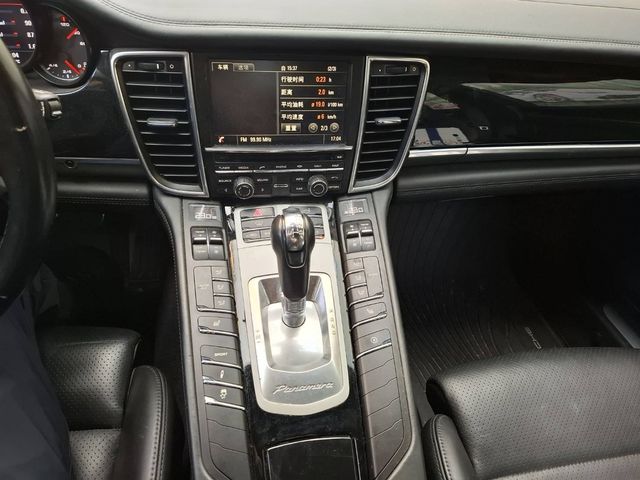 PORSCHE保時捷 PANAMERA  第11張相片
