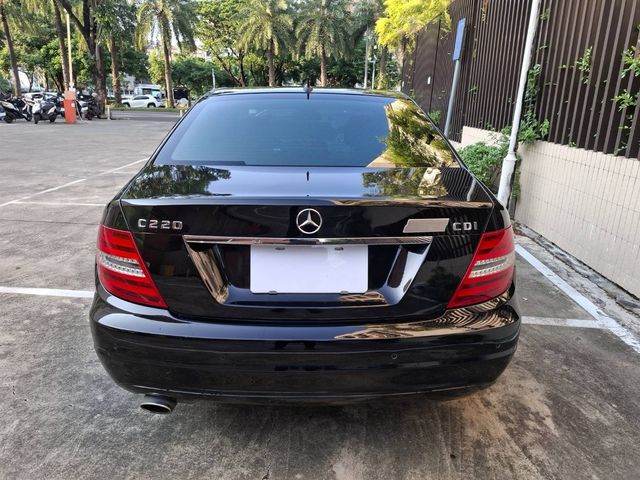 M-BENZ賓士 C220  第4張相片