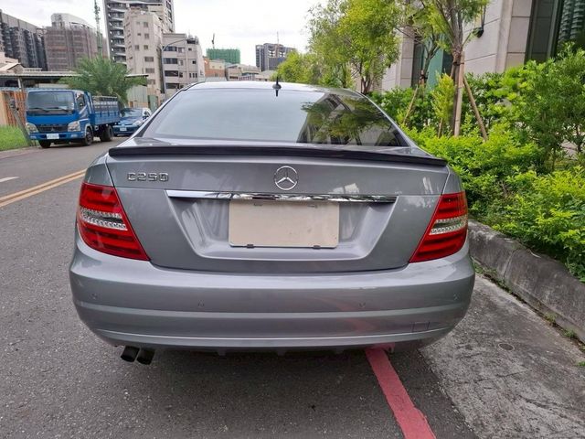 M-BENZ賓士 C180  第4張相片