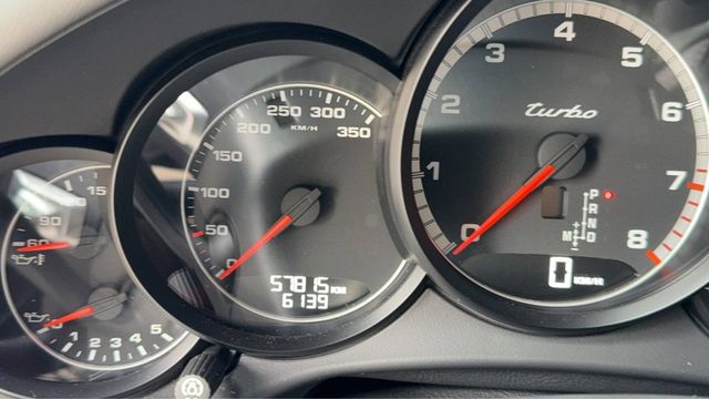 PORSCHE保時捷 911 TURBO  第5張相片