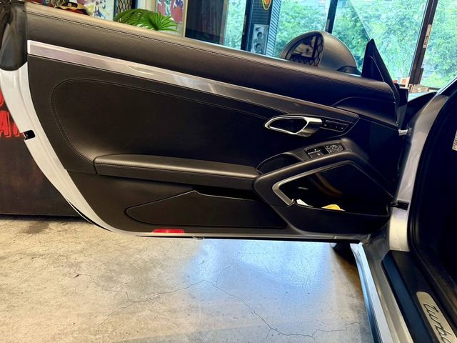 PORSCHE保時捷 911 TURBO  第13張相片