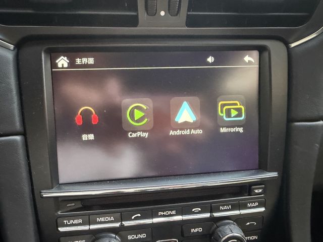 PORSCHE保時捷 911 TURBO  第18張相片