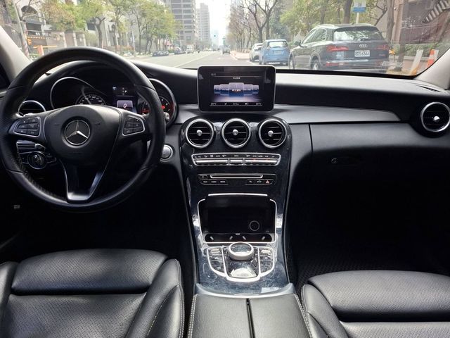 M-BENZ賓士 C180  第8張相片