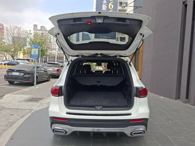 M-BENZ賓士 GLB250  第7張相片