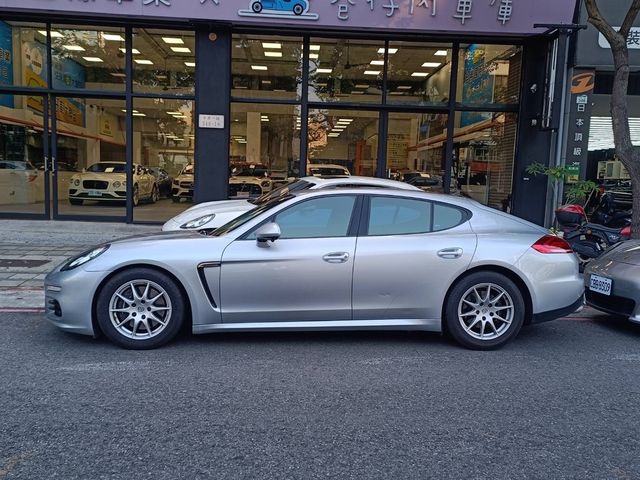 PORSCHE保時捷 PANAMERA  第6張相片