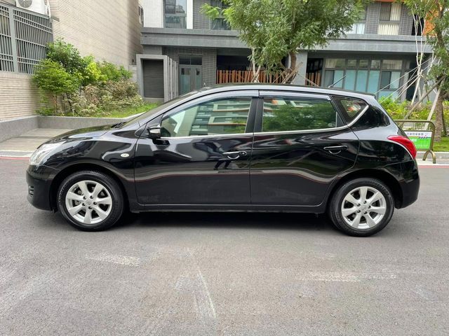 NISSAN日產 TIIDA  第6張相片