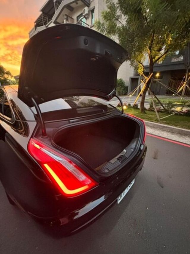 JAGUAR捷豹 XJ  第11張相片