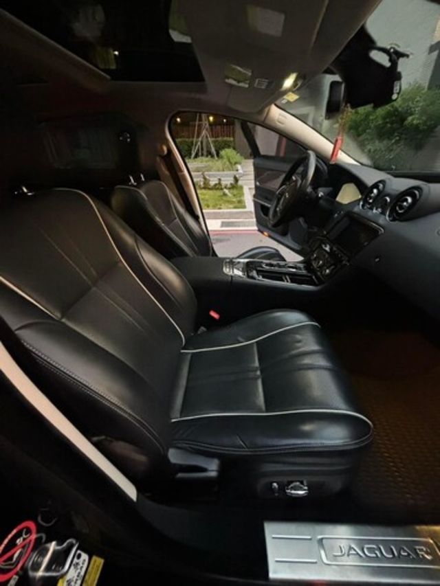 JAGUAR捷豹 XJ  第14張相片