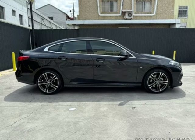 BMW寶馬 218I  第6張相片
