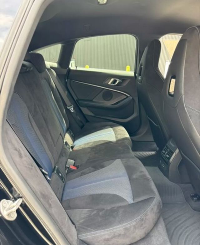 BMW寶馬 218I  第11張相片