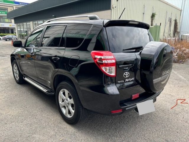 TOYOTA豐田 RAV4  第3張相片