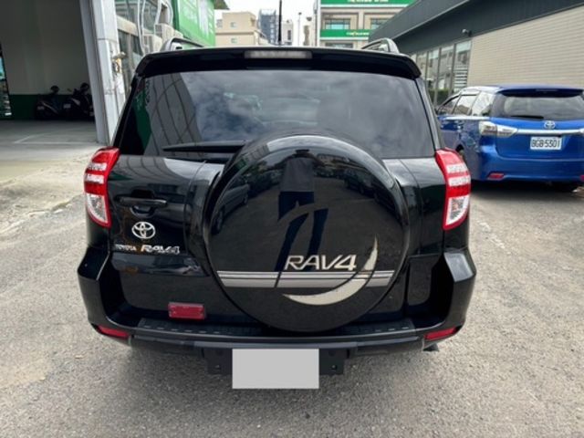 TOYOTA豐田 RAV4  第4張相片
