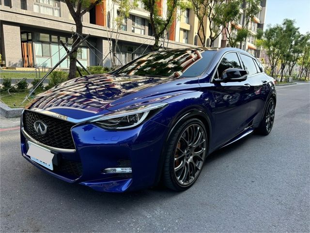 INFINITI無限 Q30  第1張相片