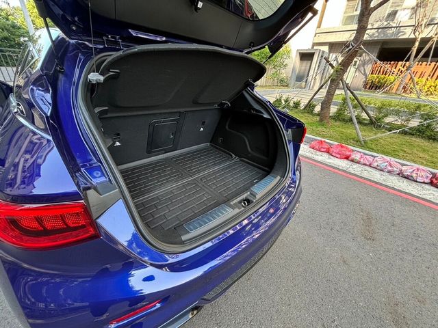 INFINITI無限 Q30  第9張相片