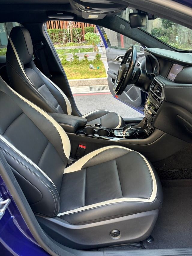 INFINITI無限 Q30  第19張相片