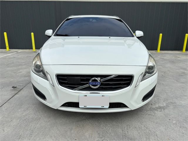 VOLVO富豪 V60  第3張相片