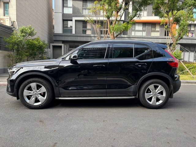 VOLVO富豪 XC40  第7張相片