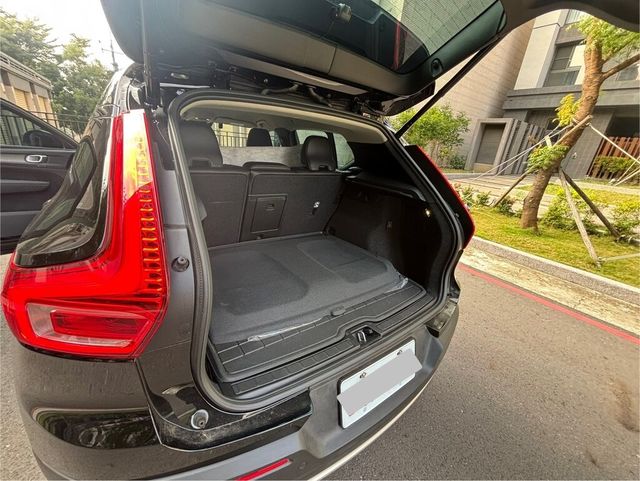 VOLVO富豪 XC40  第8張相片