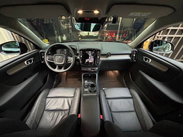 VOLVO富豪 XC40  第11張相片