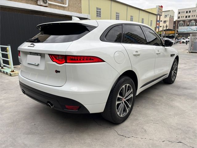 JAGUAR捷豹 F-PACE  第7張相片