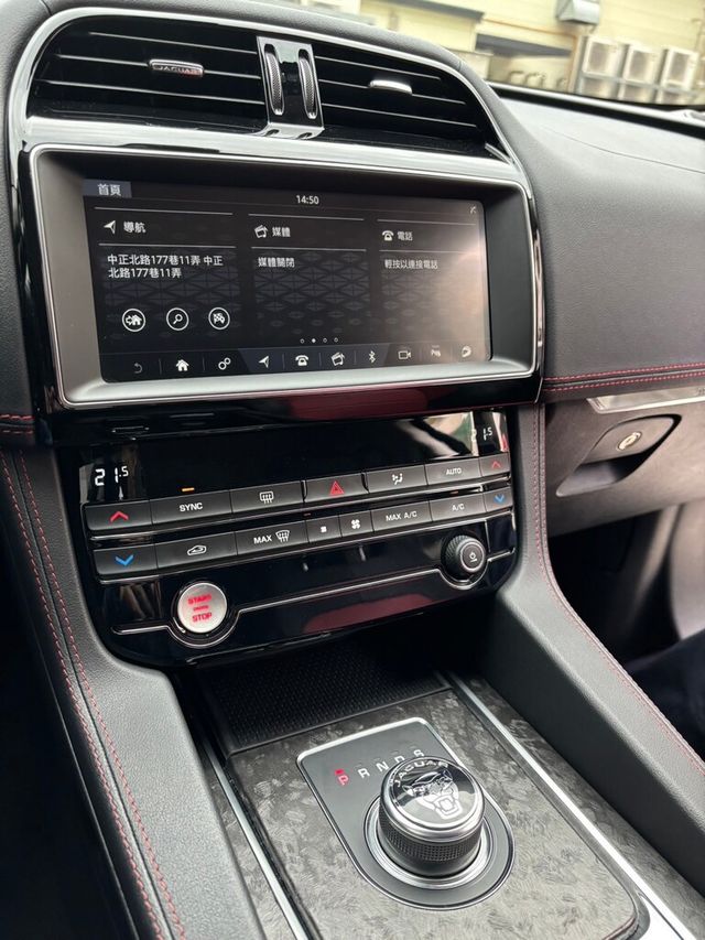 JAGUAR捷豹 F-PACE  第10張相片