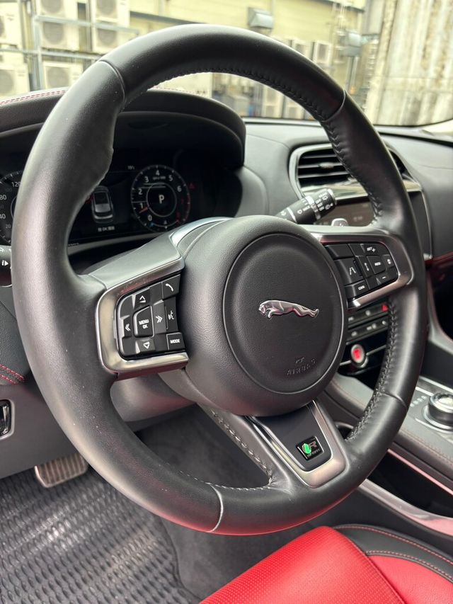 JAGUAR捷豹 F-PACE  第13張相片