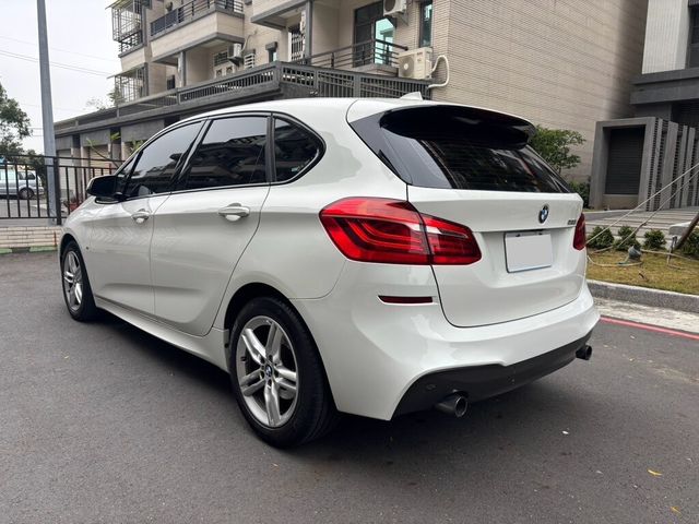BMW寶馬 220I  第2張相片