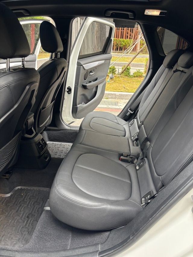BMW寶馬 220I  第18張相片