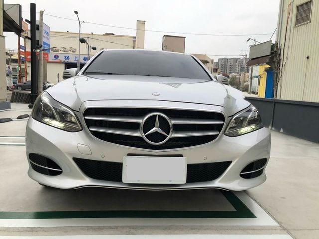 M-BENZ賓士 E250  第3張相片