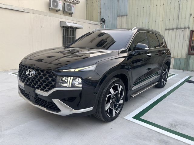 HYUNDAI現代 SANTA FE  第1張相片