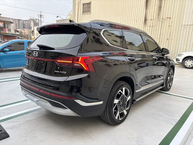HYUNDAI現代 SANTA FE  第13張相片