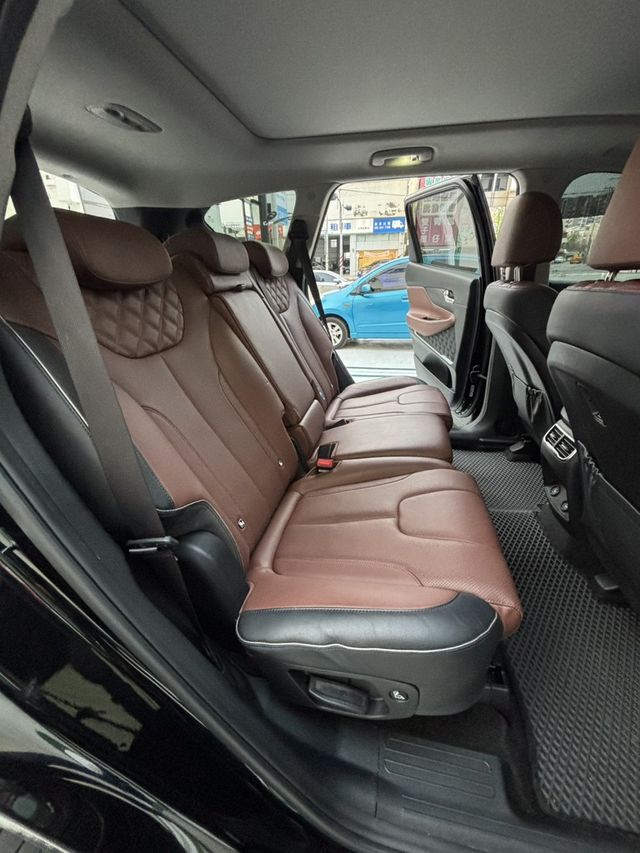 HYUNDAI現代 SANTA FE  第25張相片