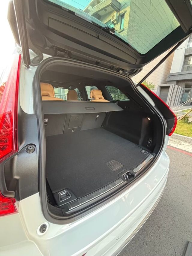 VOLVO富豪 XC60  第25張相片