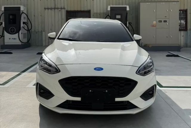 FORD福特 FOCUS ST  第3張相片