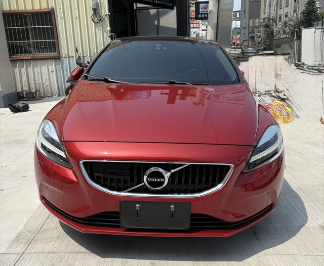 VOLVO富豪 V40  第3張相片