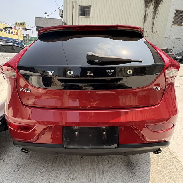 VOLVO富豪 V40  第4張相片