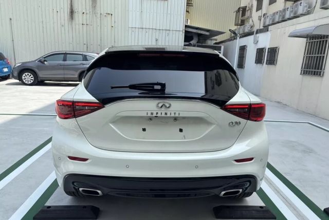 INFINITI無限 Q30  第4張相片
