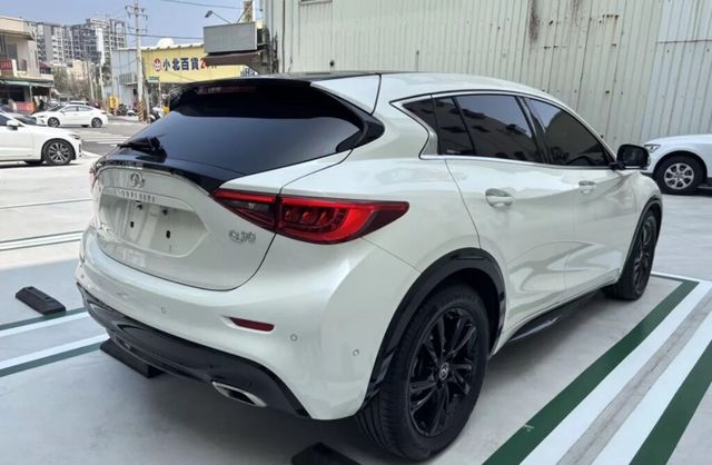 INFINITI無限 Q30  第8張相片