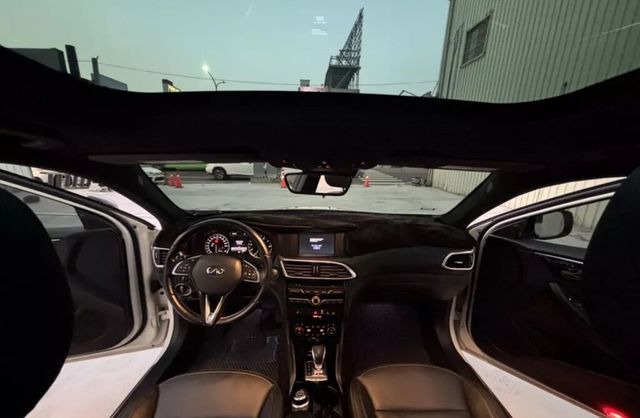 INFINITI無限 Q30  第12張相片